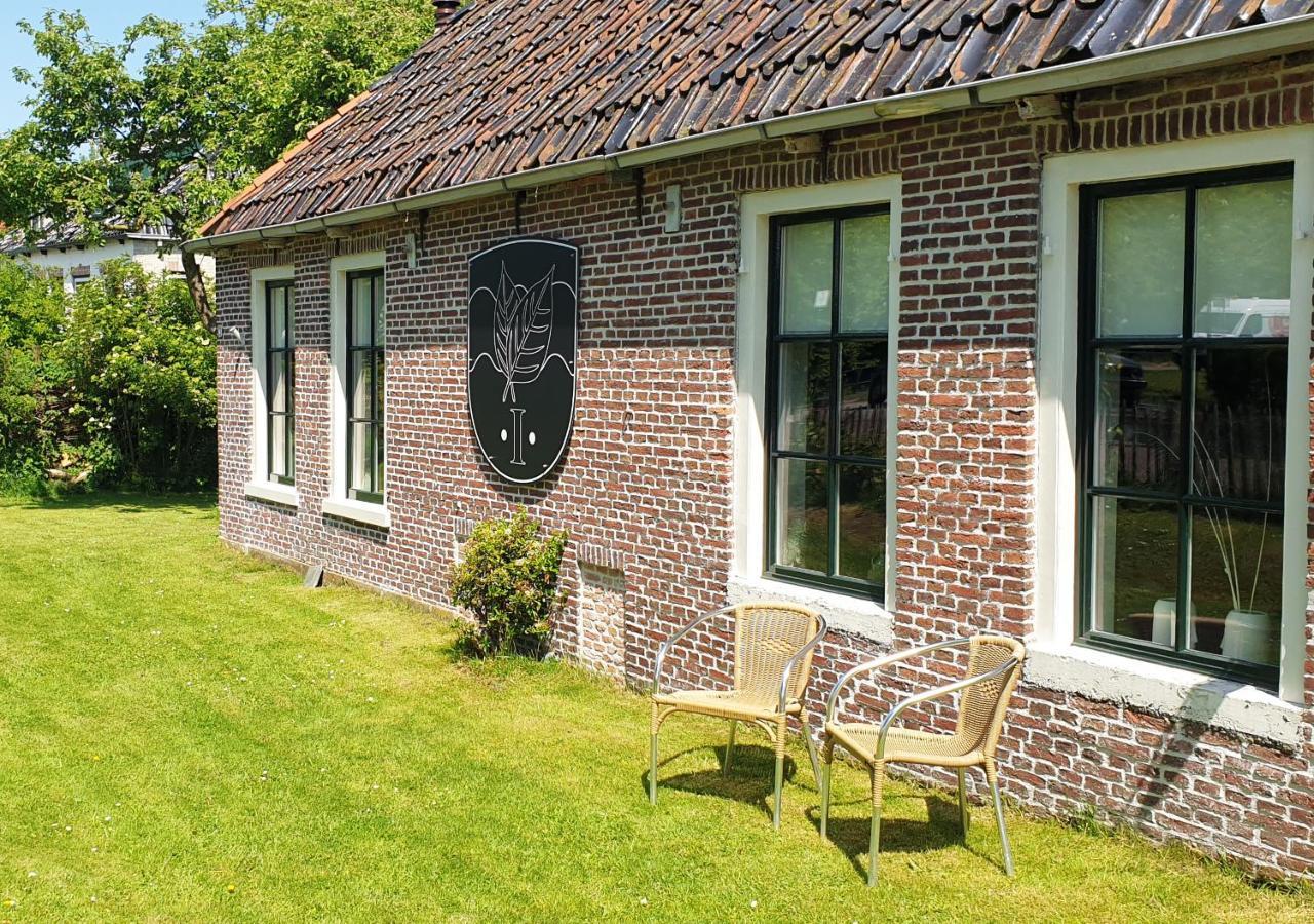 Fakansjehus Sfeervol Met Fijne Tuin Jirnsum Eksteriør billede